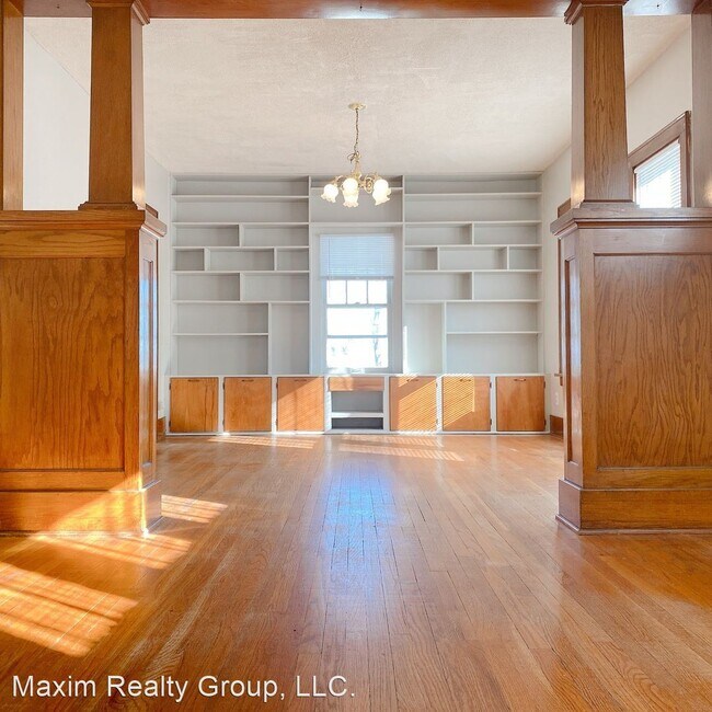 Building Photo - 3 br, 2 bath House - 4423 S 40 ST