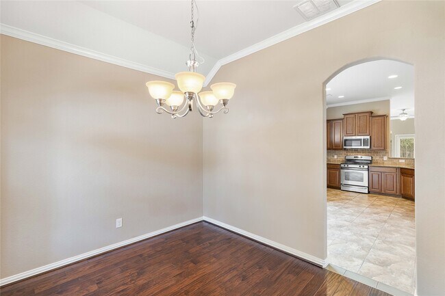 Foto del edificio - 13814 McKinney Creek Ln