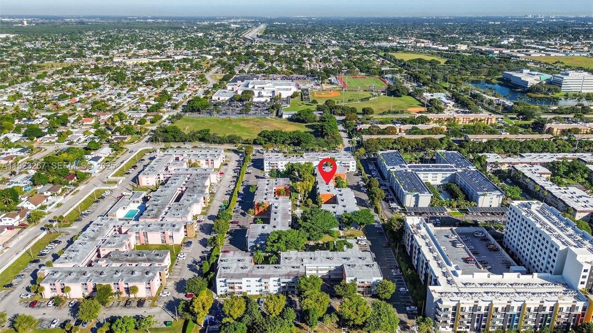 Foto principal - 11309 SW 200th St