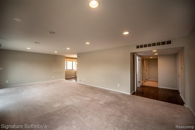 Building Photo - 4459 Laurel Club Cir