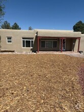 Building Photo - 709 Sundown Pl SE