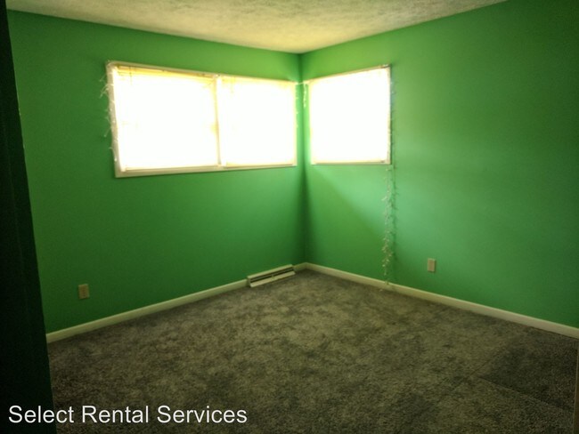 Building Photo - 4 br, 2 bath House - 102 Hawthorne Dr