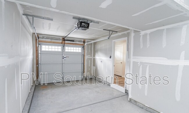 Building Photo - 9 Verdant Leaf Wy