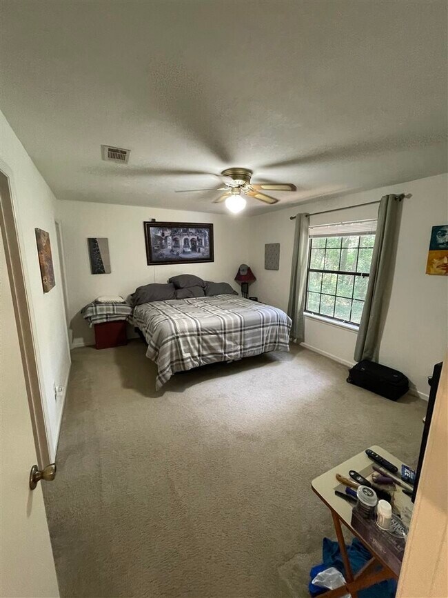 Foto del edificio - 2300 Tuscavilla Rd