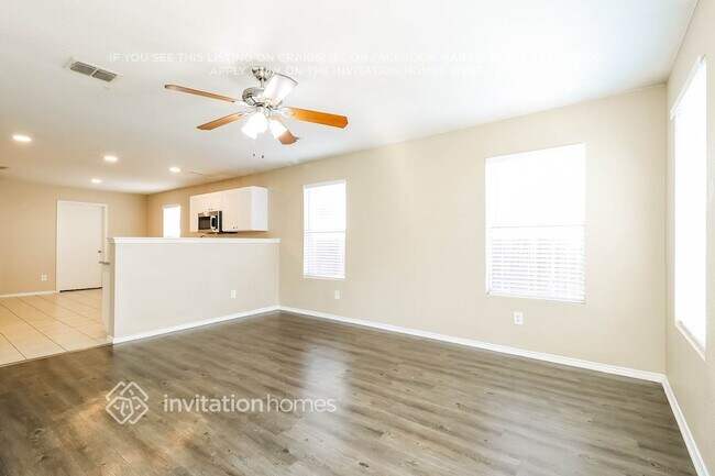 Foto del edificio - 4525 Waterford Dr