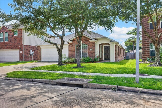 Foto del edificio - 2606 Cypress Springs Dr