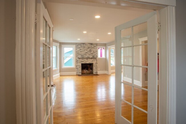 Foto del edificio - 56 Greenwood Ave