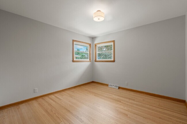 Foto del edificio - 815 N Roosevelt Ave