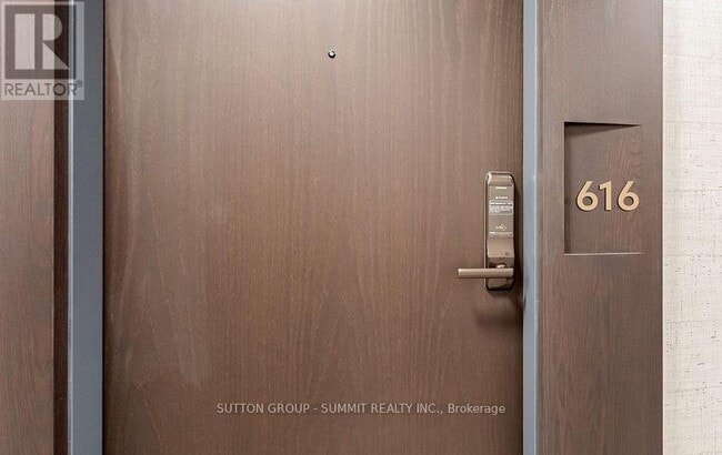 Building Photo - 412 Silver Maple Rd