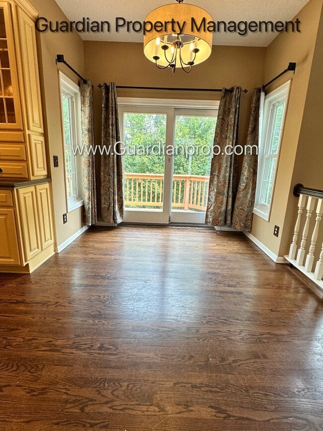 Building Photo - Eagan Single Family Home, Office, Deck, Patio, 2 Car Garage, Available Late July/Aug