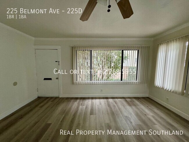 Building Photo - Beautifully Renovated 1 Bed / 1 Bath Apart...