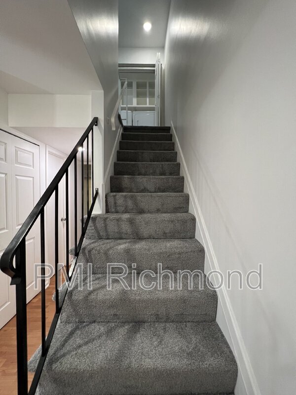 Foto del edificio - 1570 United Ct