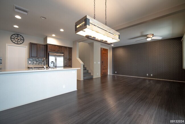 Building Photo - $4,400 / 4br - 1726ft2 - Beautiful 4BR/3BA...