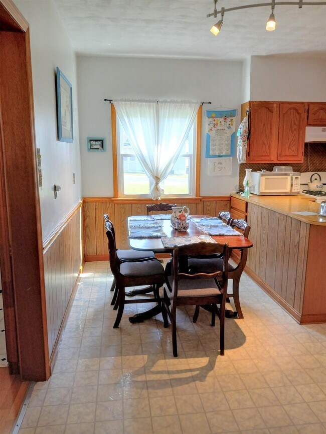 Foto del edificio - 1163 Keezletown Rd