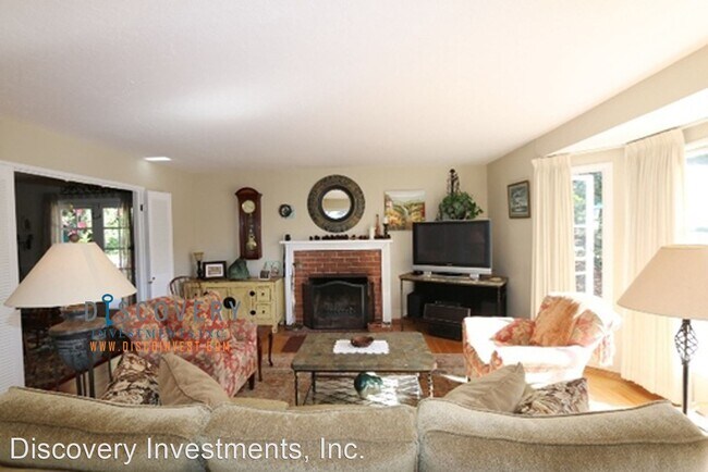 Building Photo - 3 br, 2 bath House - 2348 Pelham Pl.