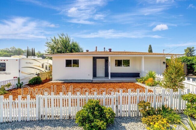 Building Photo - 6805 Alamo Way