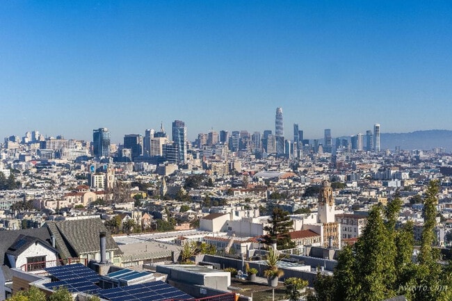 Foto del edificio - 621 Sanchez St