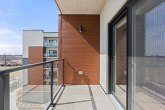 Building Photo - Trinity Gate - 4755 Walker Rd