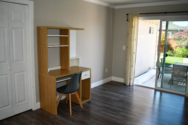 Building Photo - 2536 Parkland Ct
