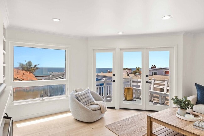 Building Photo - 309 20th Pl