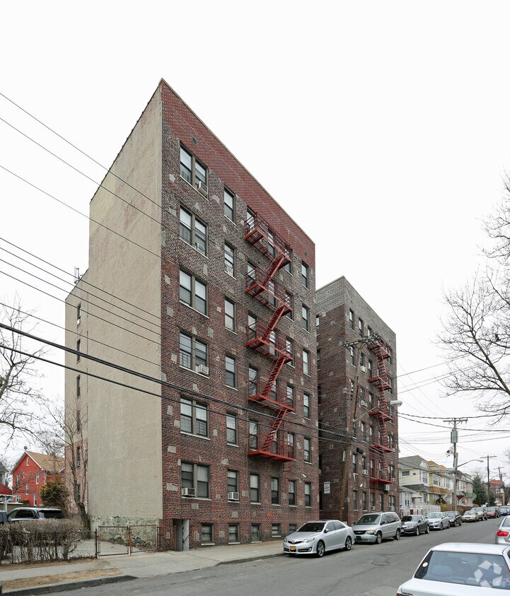 Exterior - 834-836 Penfield St