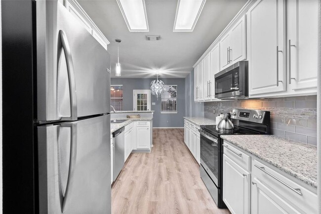 Foto del edificio - 99 Gallery Cove Ct