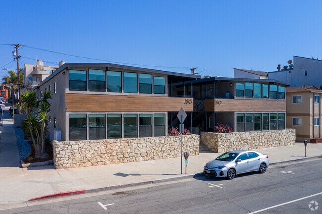 Building Photo - Luxury 1 Bedroom Ocean View Apartment – St...