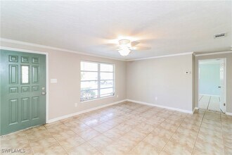 Building Photo - 1371 Poinciana Rd