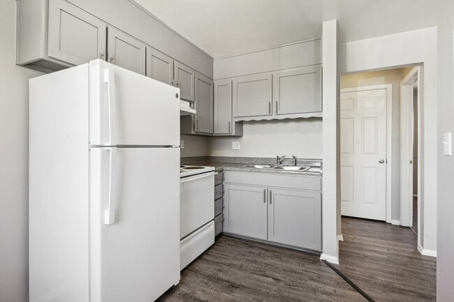 Kitchen Space - Autumn Lane Apartments
