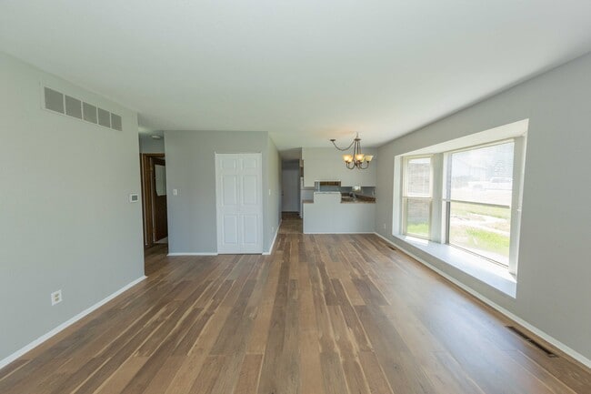 Foto del edificio - 18049 Crownhill Dr