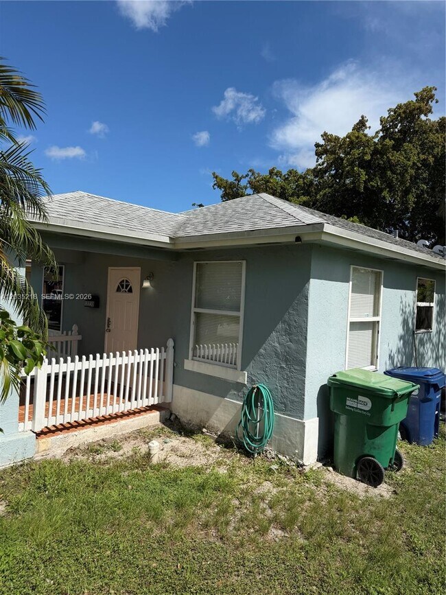 Foto del edificio - 12230 SW 203rd St