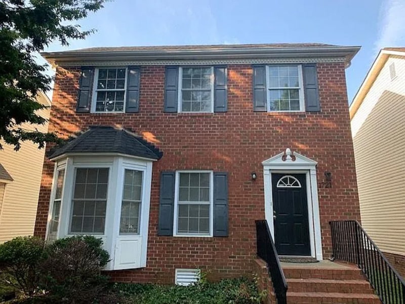 Primary Photo - 1721 Lakeview Ave