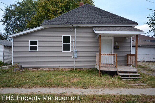 Building Photo - 2 br, 1 bath House - 711 W Locust Street
