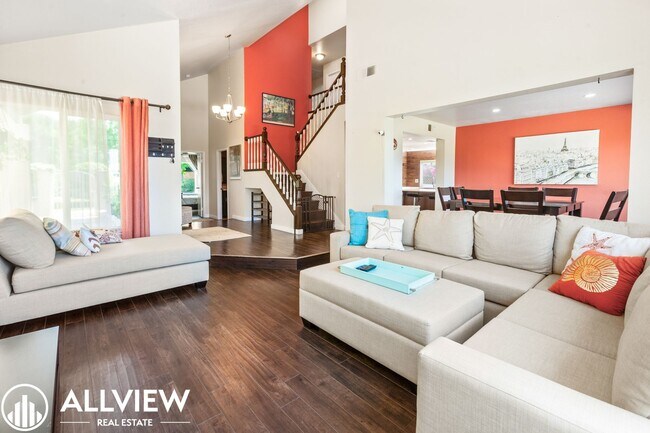 Building Photo - Beautifully Upgraded Home in Prime Mission Viejo Location