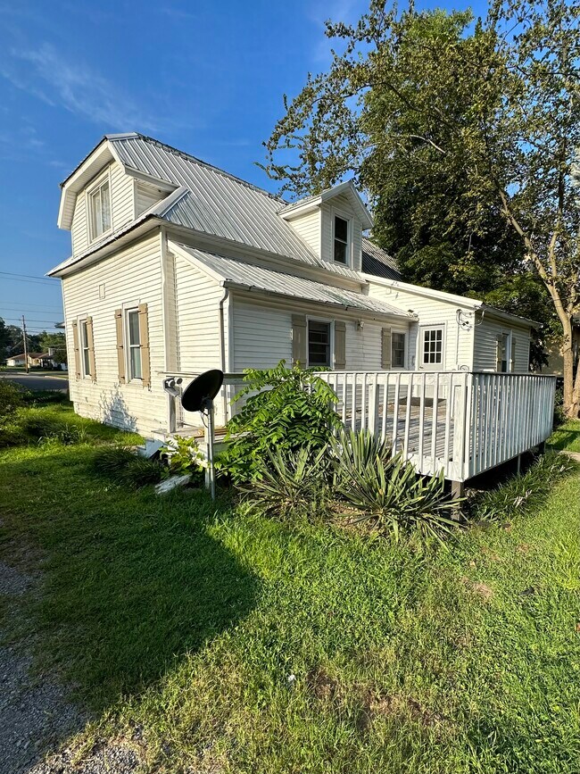 Foto del edificio - 333 E Stoddard St