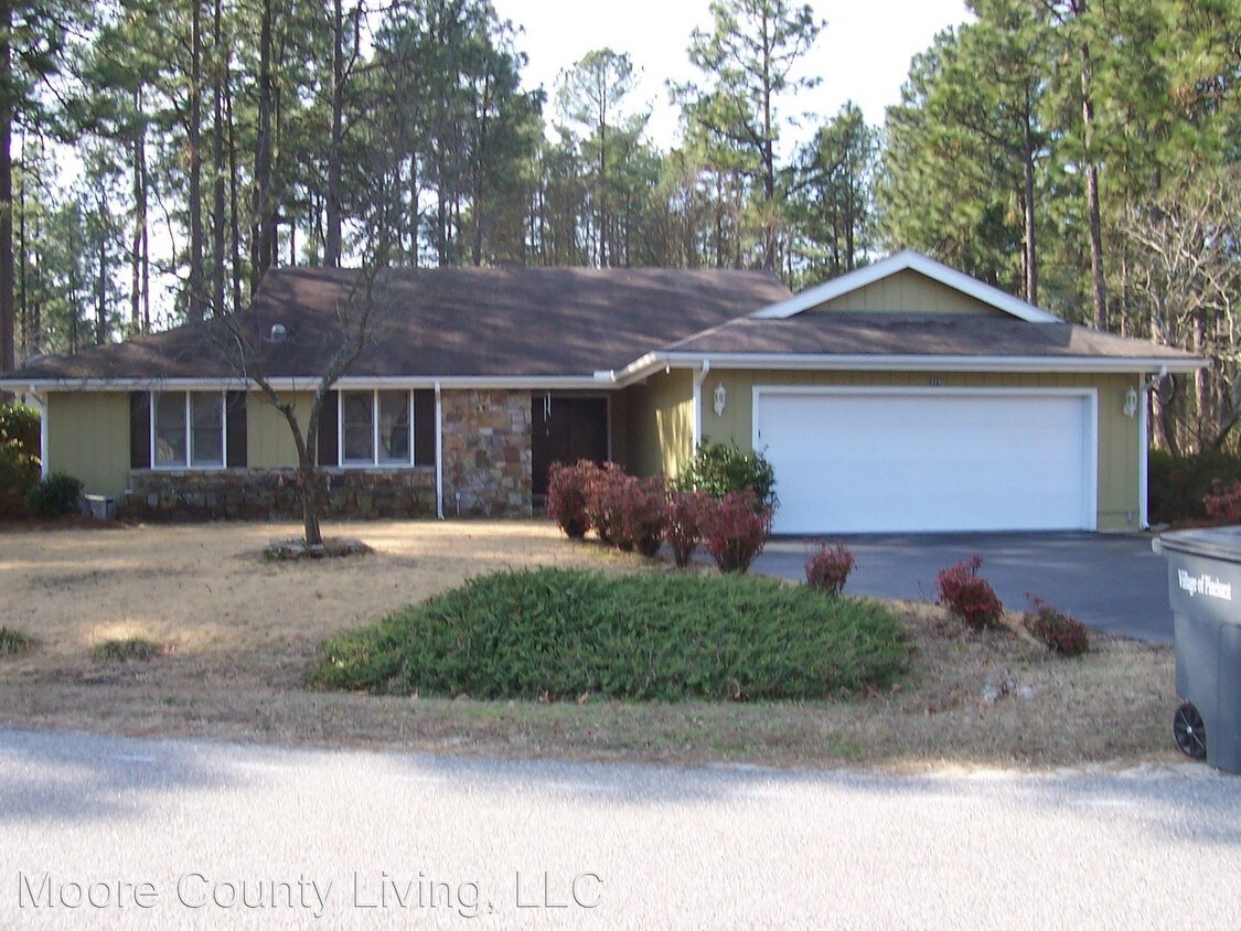 Primary Photo - 225 Sugar Pine Dr