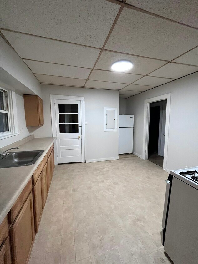 Foto principal - 114 N Thomas Ave