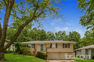 Building Photo - 1116 NE 10 St