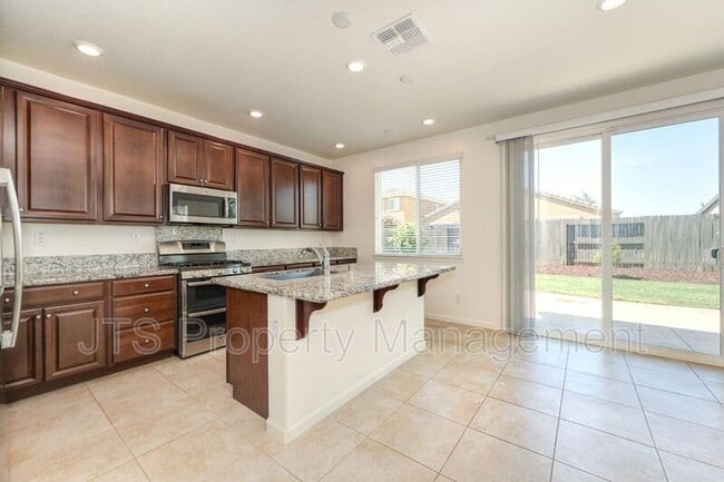 Building Photo - 5122 Mossy Stone Way