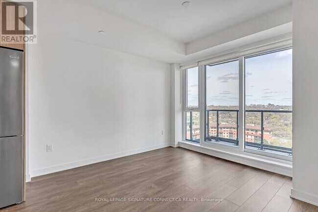 Photo du bâtiment - 130 River St