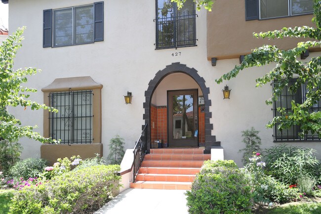 Primary Photo - 427 S Oakhurst Dr