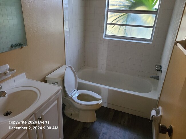 Foto del edificio - 6534 W Norvell Bryant Hwy