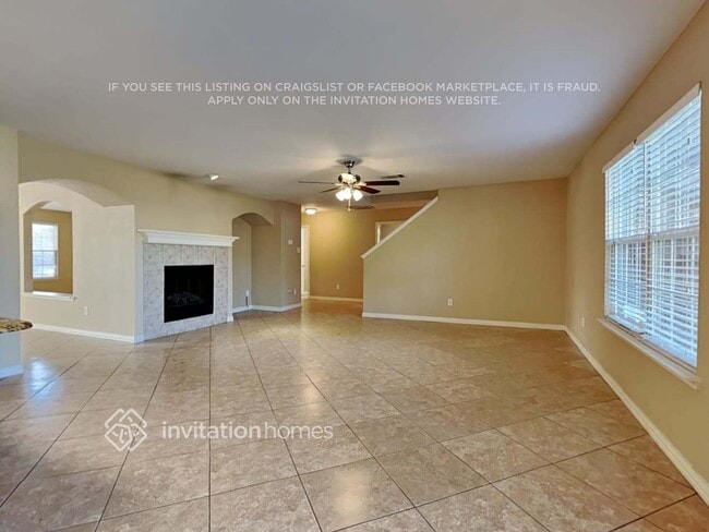 Building Photo - 2042 La Salle Trail