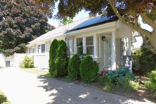 Foto del edificio - Great Location!