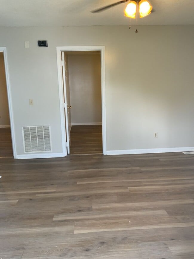 Building Photo - 2549 Cherry St