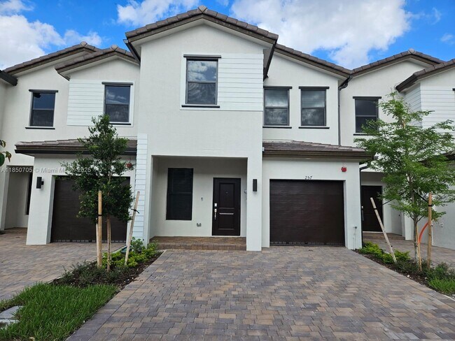 Foto del edificio - 257 SW 159th Way