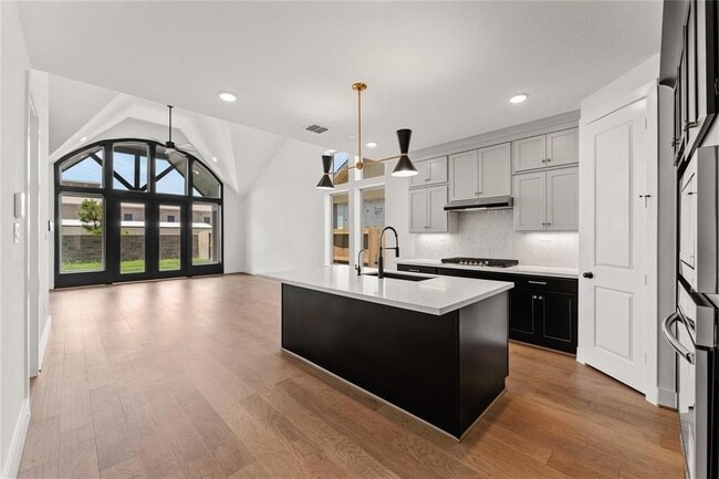 Building Photo - 29751 Burcreek Ln