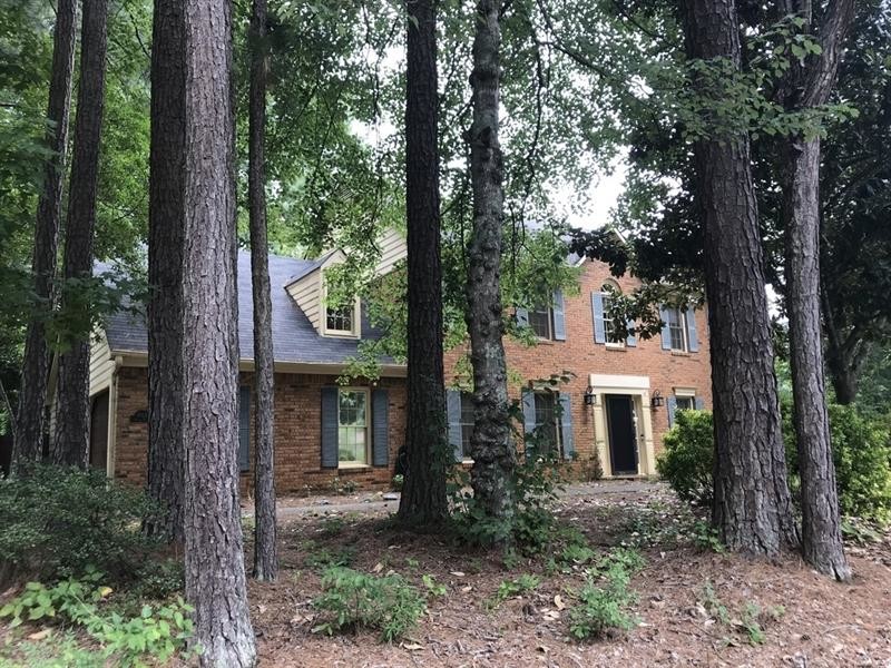 Primary Photo - 4928 Willow Creek Dr