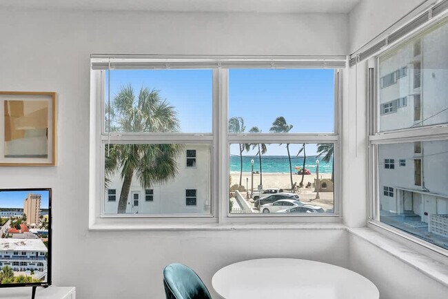 Foto del edificio - 851 N Surf Rd