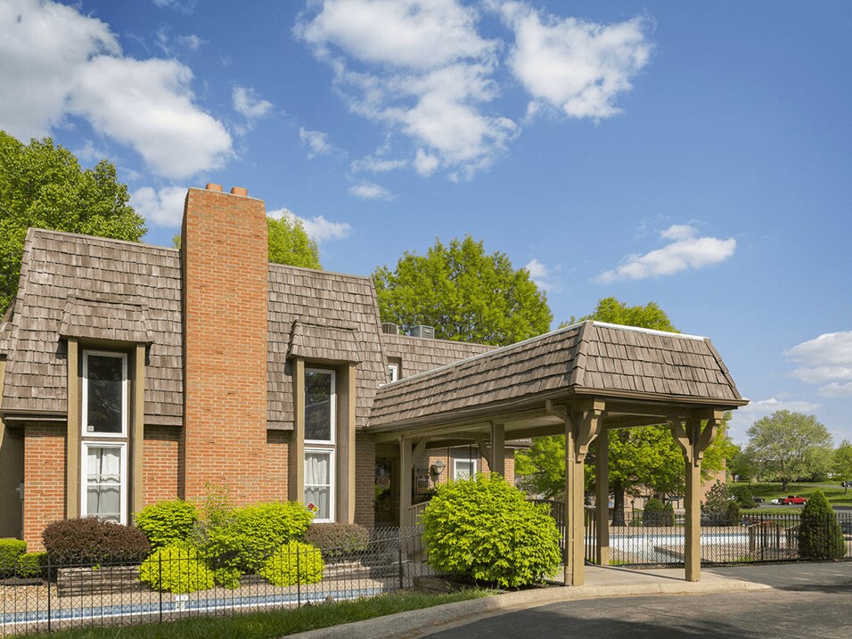The Ridge at Chestnut Apartments in Kansas City, MO
